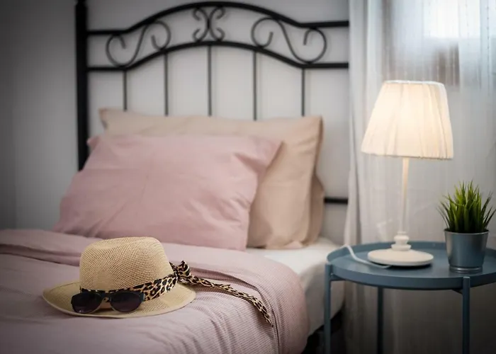 2 Charming Private Pool And Sea View וילה