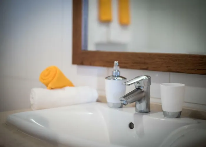 2 Charming Private Pool And Sea View אדחה