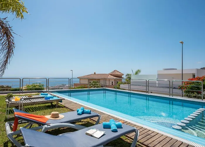 2 Charming Private Pool And Sea View Βίλα